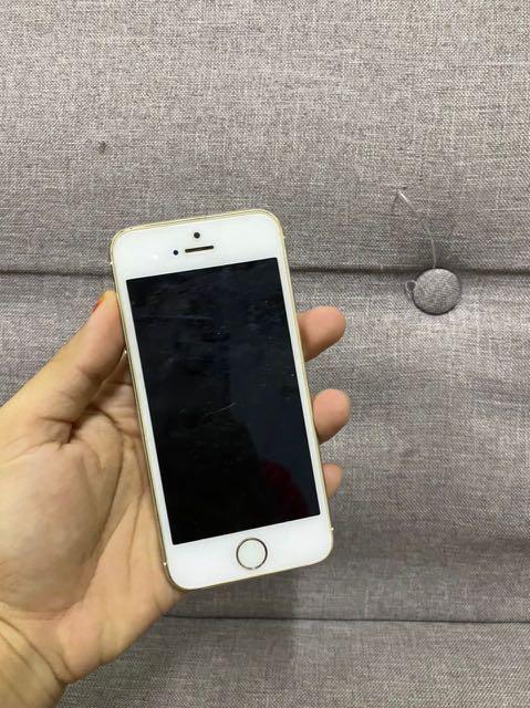 Iphone 5 cannot on (Category: iPhone Others) located in Kuala Lumpur. Submitted by mayraz (Listing ID 1133708971, Image 1). Description: Cannot on/cannot charge .