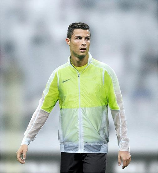 Ronaldo jacket nike store