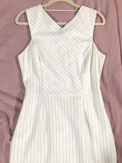 (Category: ) located in . Submitted by thriftbarbie (Listing ID 1133620387, Image 1). Description: .