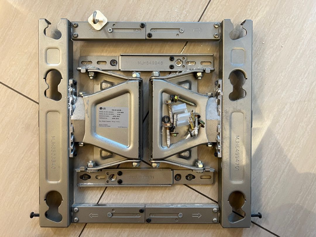 LG mounting bracket OLW480B body only, TV & Home Appliances, TV