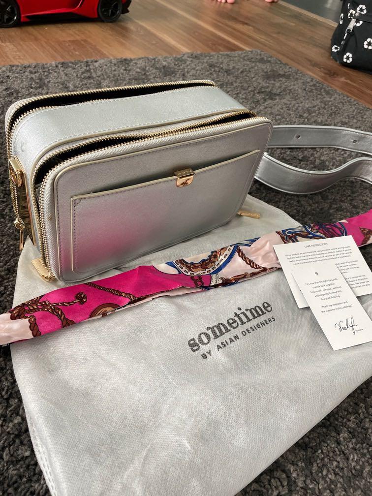 Neelofa bag zalora top