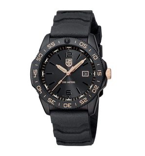 （分類：）位於 。 由 c.watches 提交（商品編號 1133629512，圖片 1）。簡介： 。