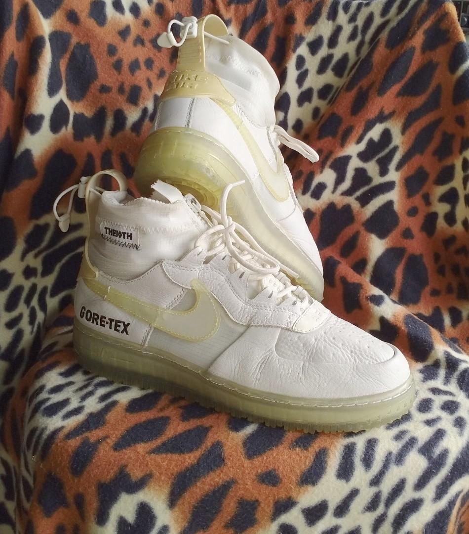 NIKE GORE TEX