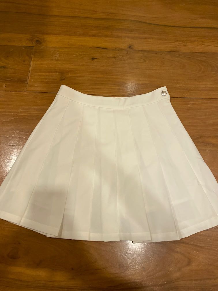 Pomelo white tennis skirt, Women's Fashion, Bottoms, Skirts on Carousell