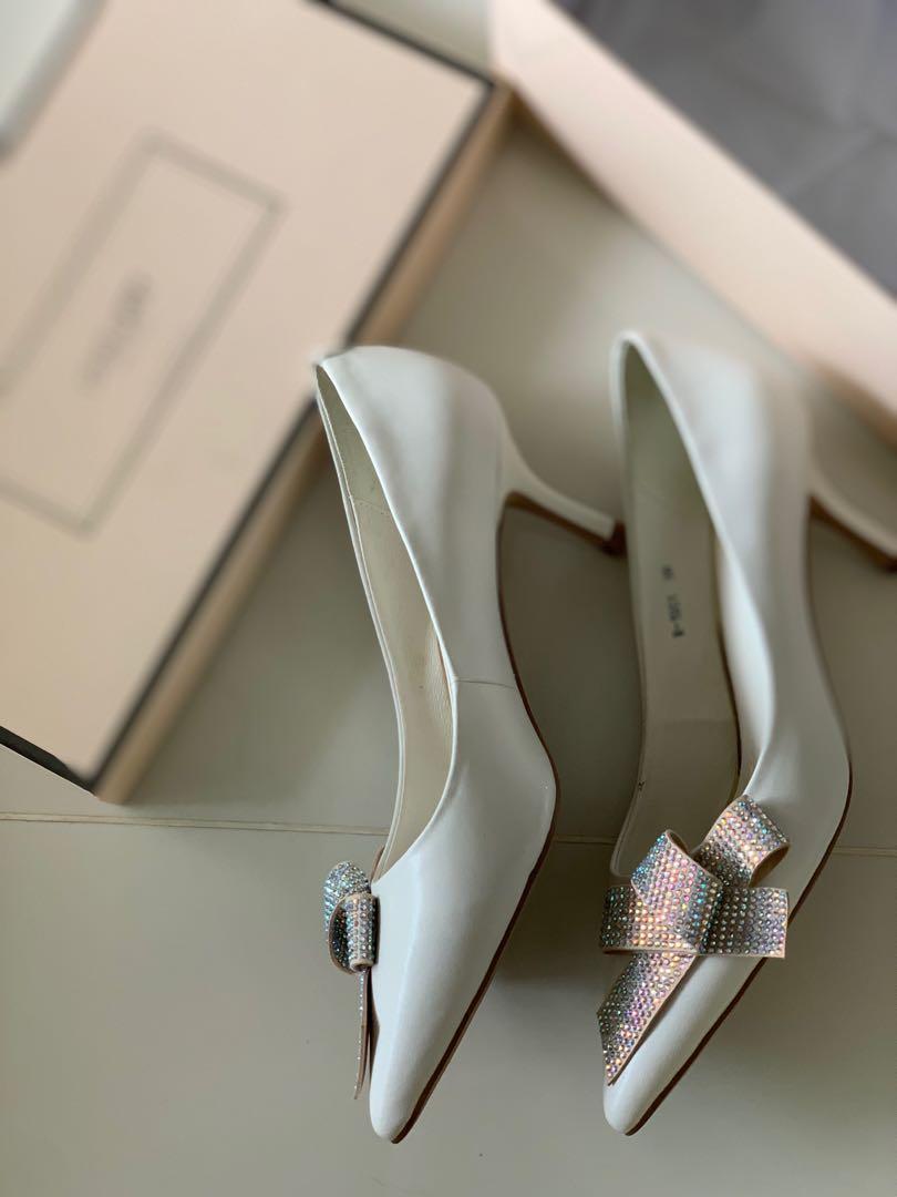 Classy clearance white heels