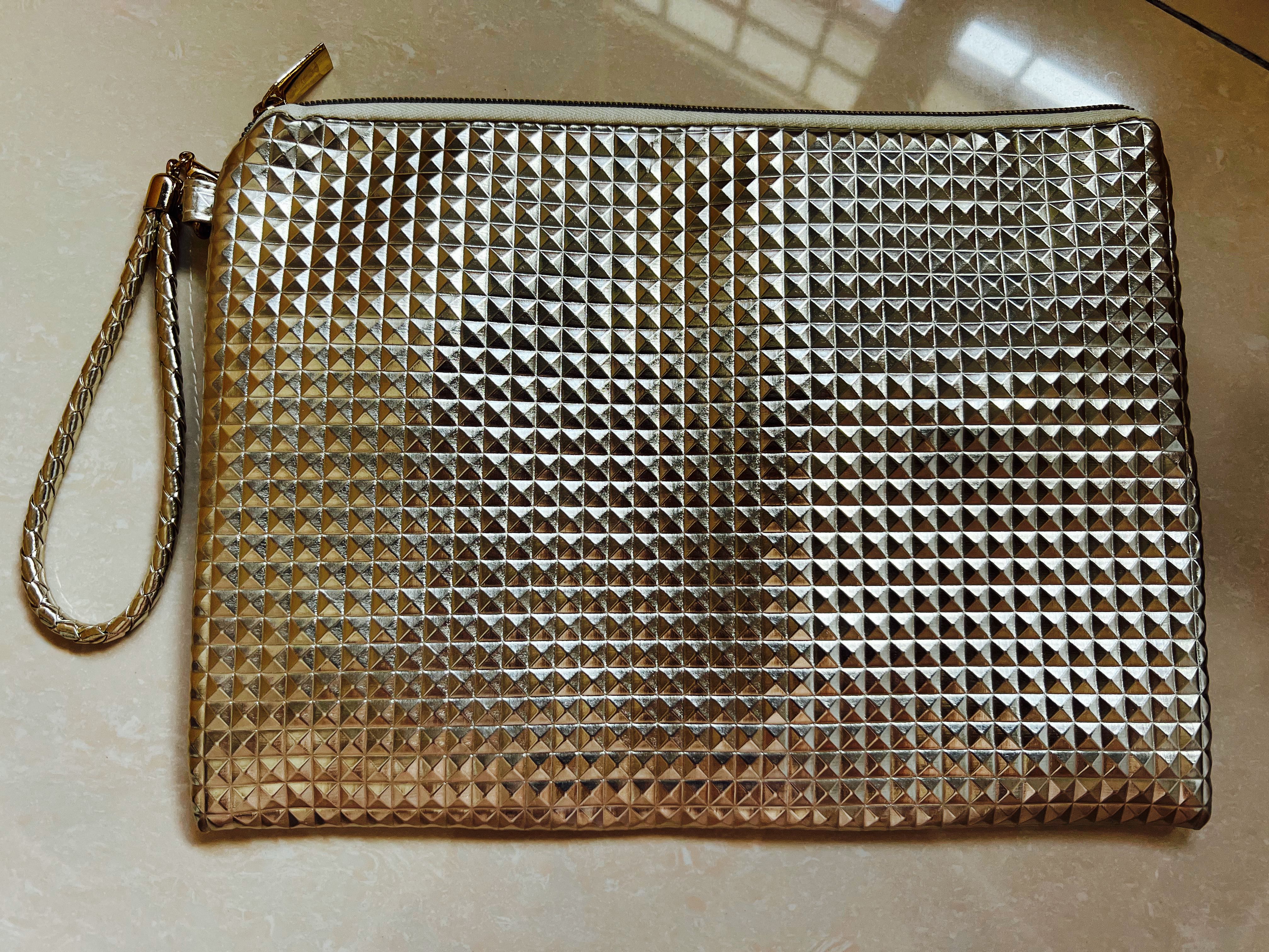 silver clutch