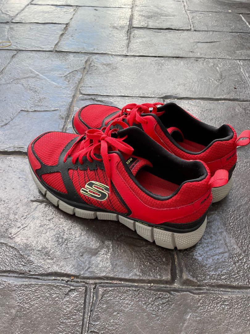 Skechers sale best sale 41