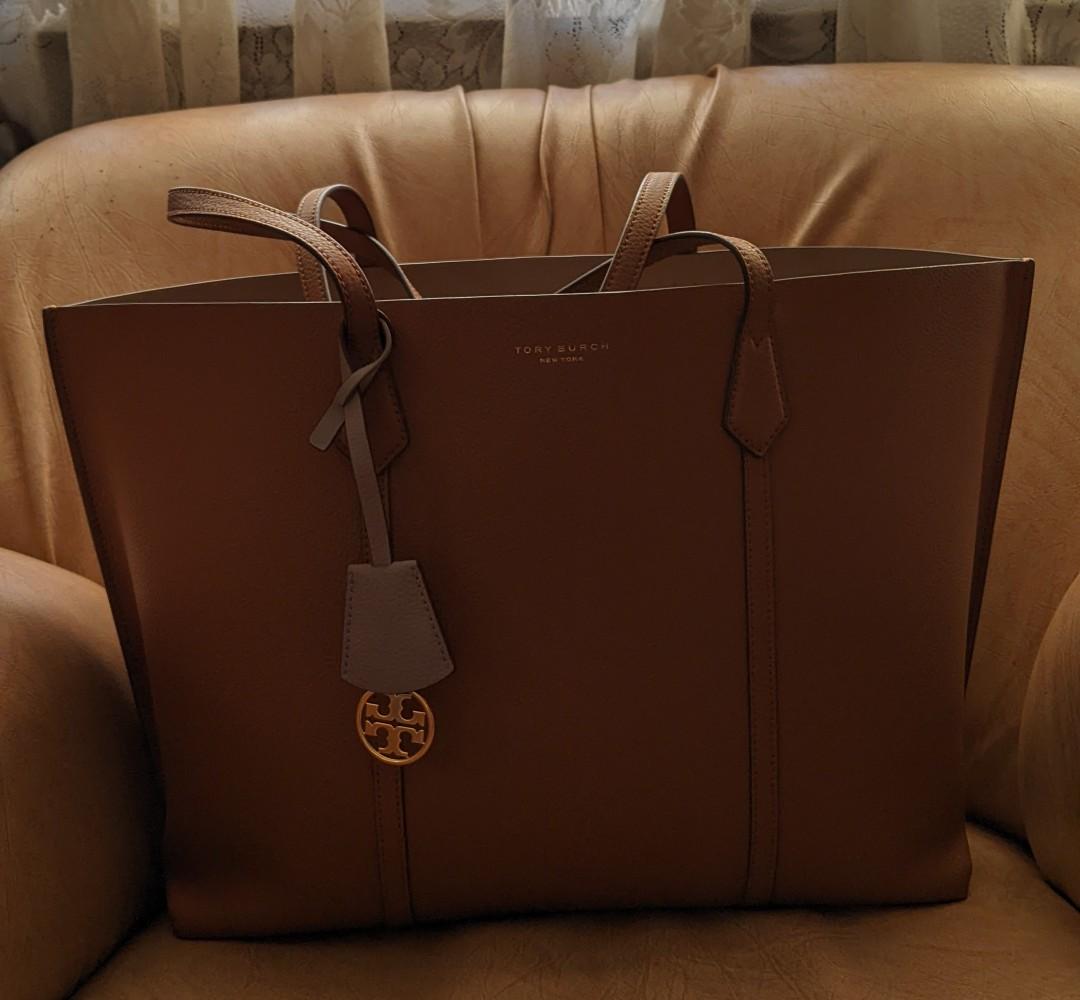 Tory Burch Perry Small Triple Compartment Tote Bag Light Umber, Barang  Mewah, Tas & Dompet di Carousell
