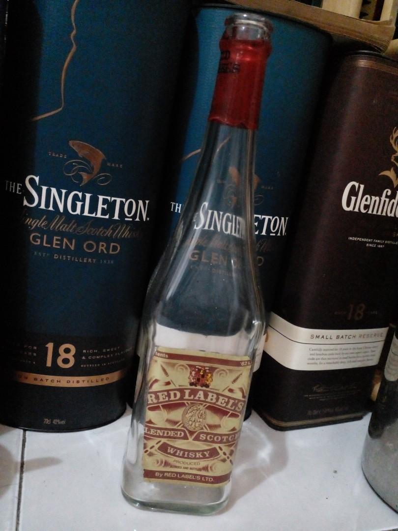 Vintage botol Red label 1980, Barang Yang Dicari di Carousell