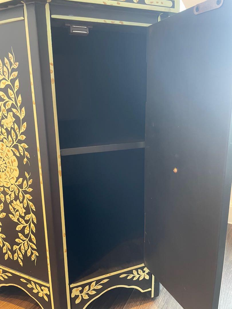 Vintage/Antique Side Table/Chest, Furniture & Home Living, Furniture, Other Home Furniture on