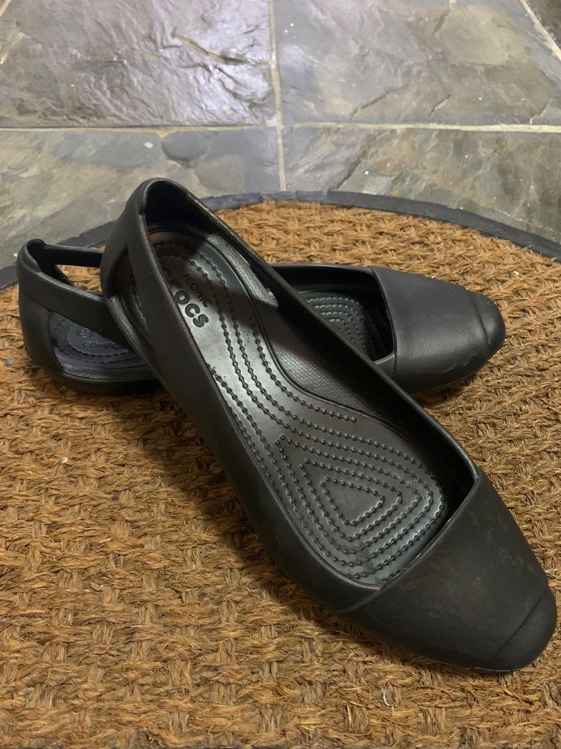 Crocs sienna flat black on sale