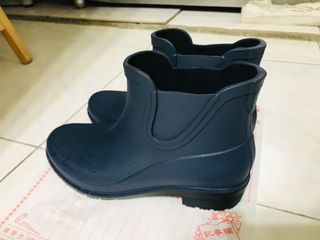 花見小路雨靴hanamikoji 台灣製 9成新 只穿過一次 她的時尚 鞋子在旋轉拍賣
