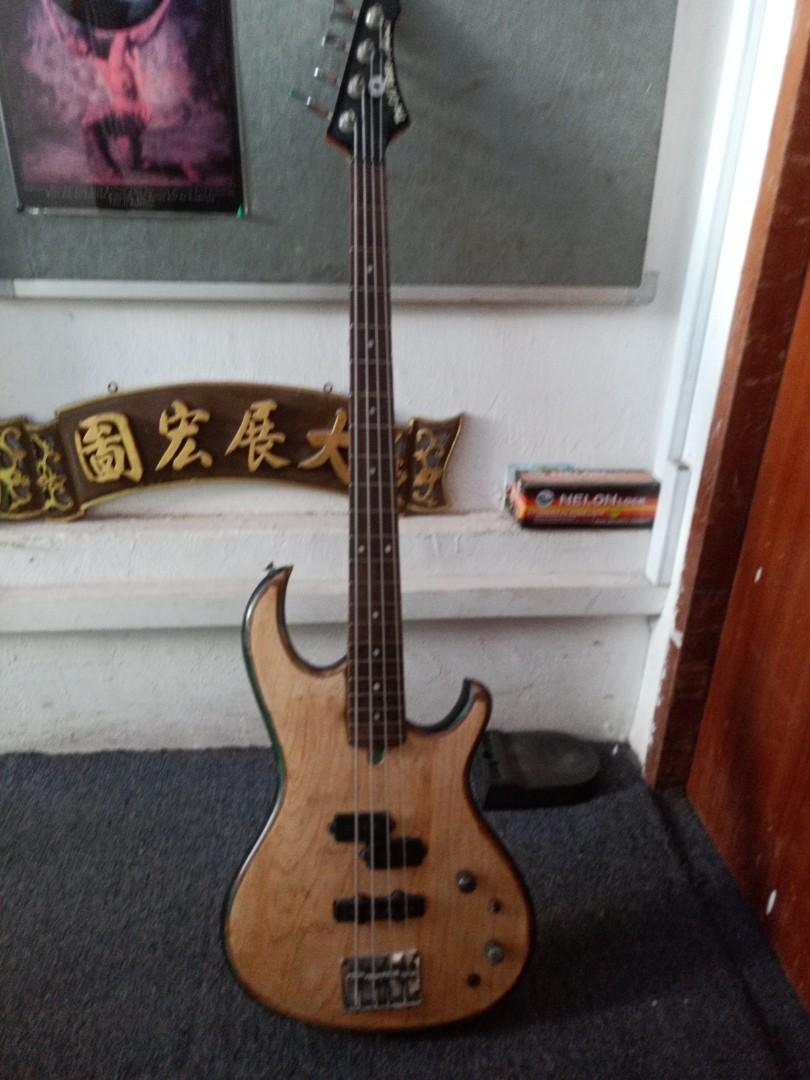 Aria Pro II Cat Bass, Hobbies & Toys, Music & Media, Musical
