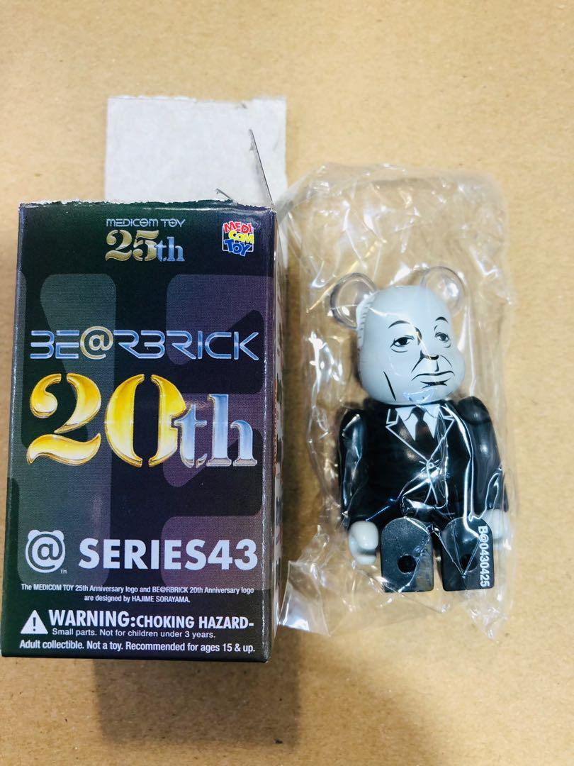 BEARBRICK SERIES 43 BLIND-BOX 43代盲盒horror Hitch 緊張大師希治閣