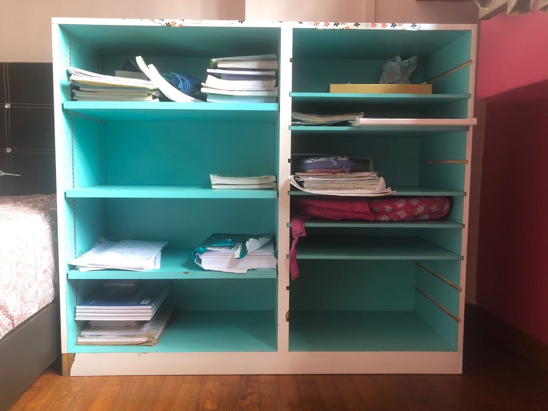 Book shelf / Furniture & Home Living, Furniture, Shelves