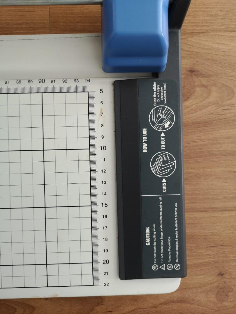 Carl rotary trimmer DT638 Paper Cutter, Hobbies & Toys, Stationery