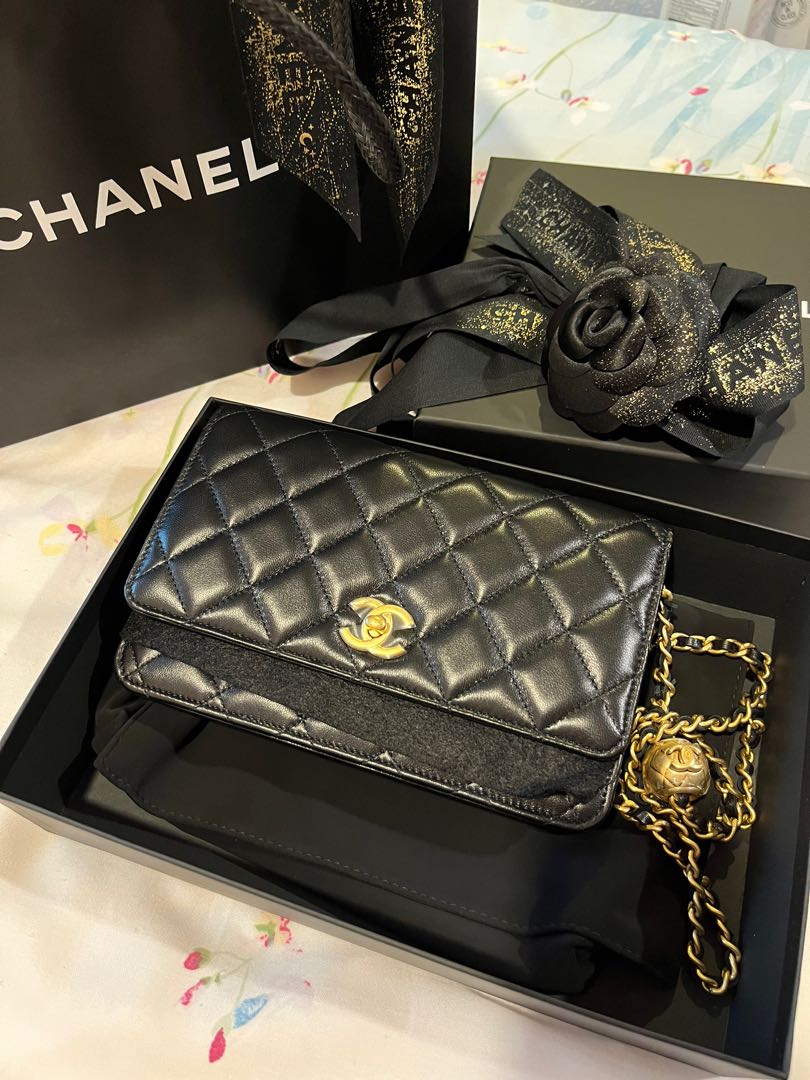 Chanel Pearl crush wallet on chain woc, Women's Fashion, Bags & Wallets