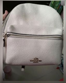 (Category: ) located in . Submitted by jheydy (Listing ID 1133836160, Image 1). Description: .