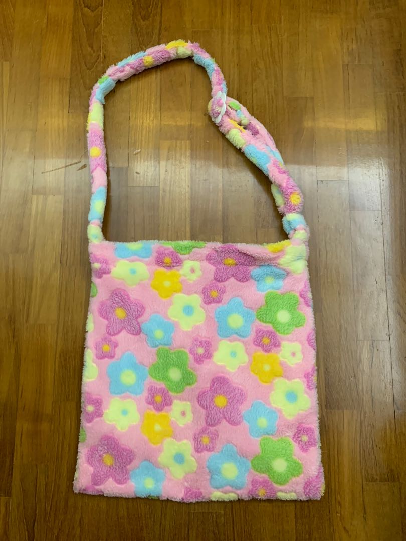 fluffy tote bag flower
