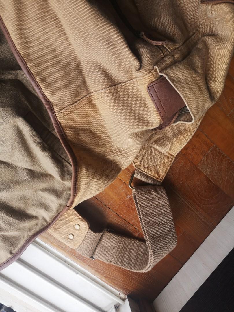 Country road messenger bag top