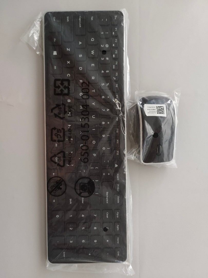 Dell KM714 Wireless Keyboard and Mouse Combo, Computers & Tech, Parts