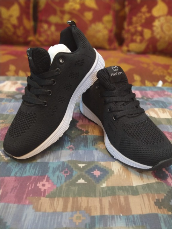 Black rubber shoes for ladies on sale