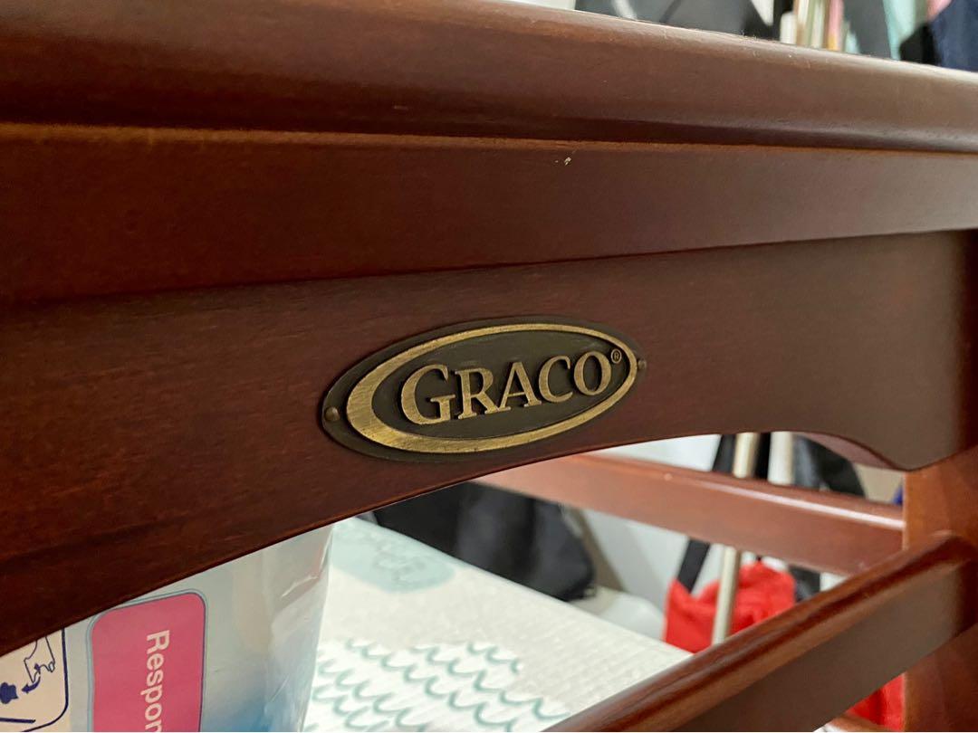 Graco Lauren Changing Table, Babies & Kids, Baby Nursery & Kids