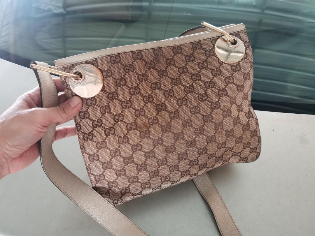 Gucci sling bag probably pig skin trim leather