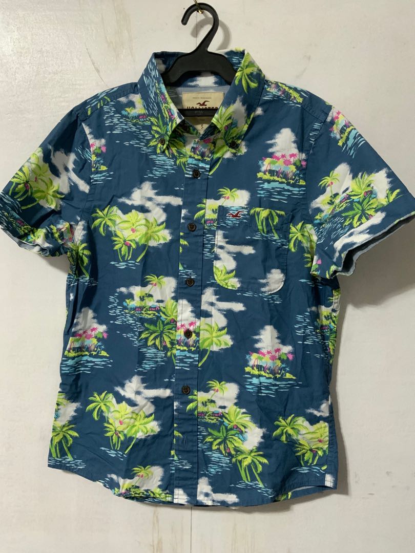 Hollister polo, Men's Fashion, Tops 