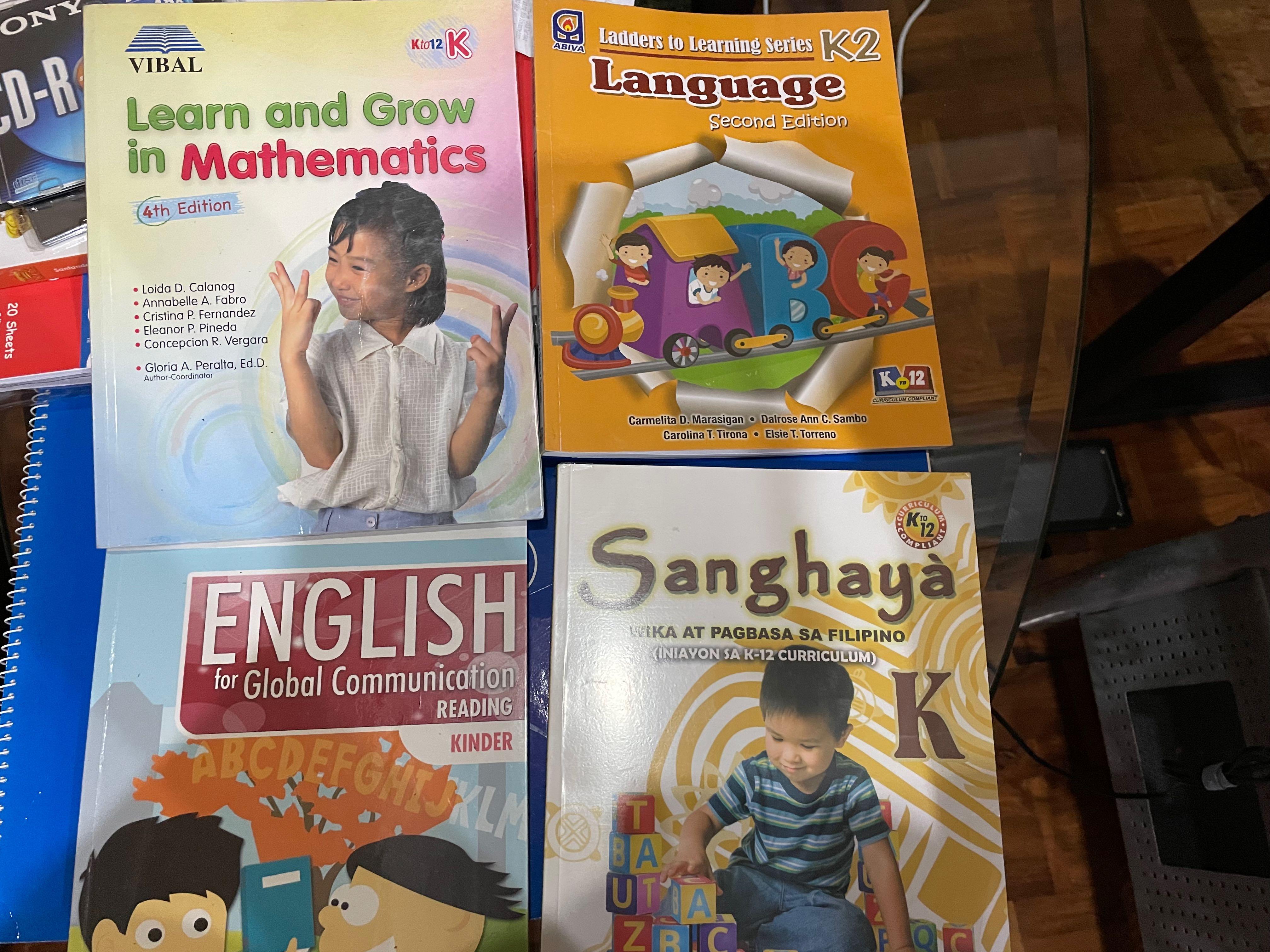Kinder Texbooks (Category: Children's Books) located in Pasig City. Submitted by chie_store (Listing ID 1133909004, Image 1). Description: .