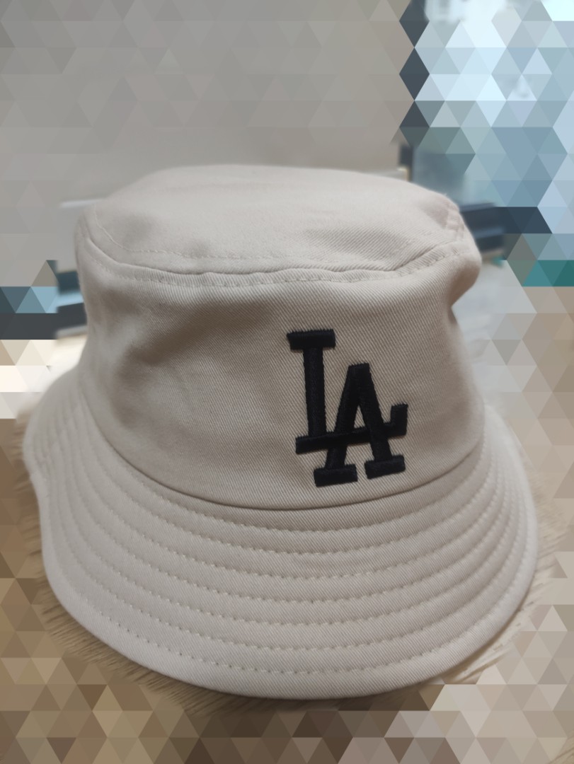 la bucket hat