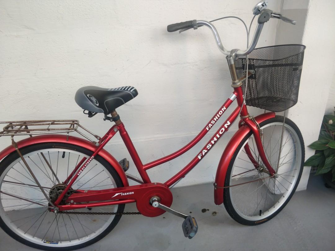 Ladies Bicycle for sale Sports Equipment Bicycles Parts Bicycles on Carousell