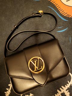 (Category: ) located in . Submitted by luxury_essentials (Listing ID 1133932602, Image 1). Description: .