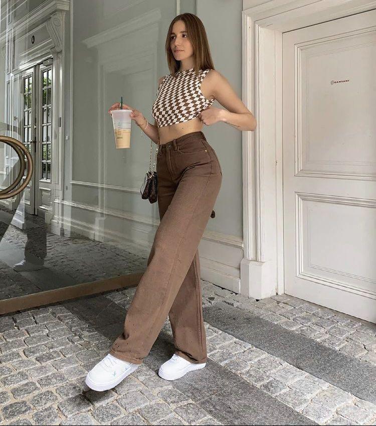 Parallel Jeans in Cord Dark Chocolate  Jeans outfit women, Brown jeans  outfit, Pants for women