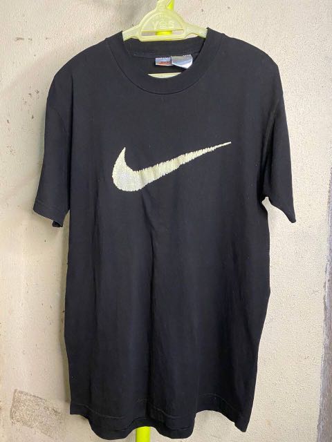 Nike cheap crayon shirt