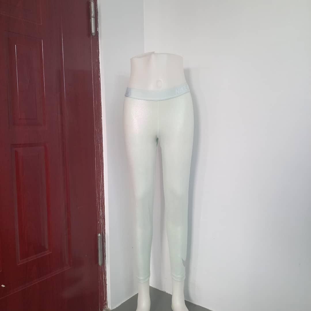 Nike discount igloo leggings