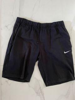 Nike Club Woven Shorts, Men's Fashion 
