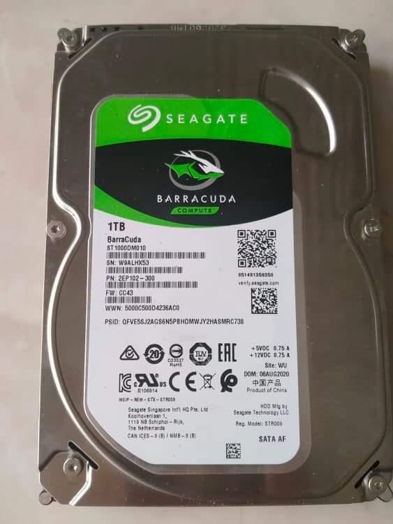 ORIGINAL SEAGATE BARRACUDA 1 TB HARD DRIVE (Category: Computer Parts) located in Paranaque City. Submitted by estheeeer (Listing ID 1133780782, Image 1). Description: Bought a laptop so no longer needed, haven't been used. Bought for 2500.