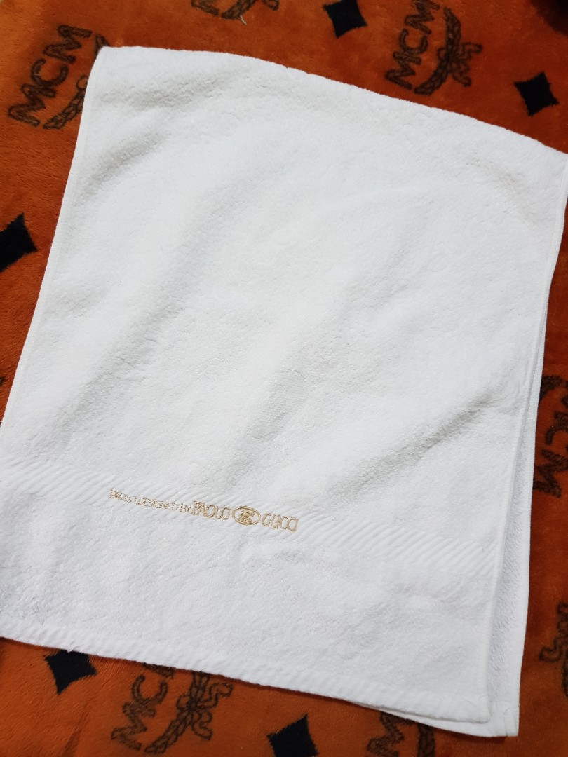 Paolo Gucci Hand Towel Furniture Home Living Bedding Towels