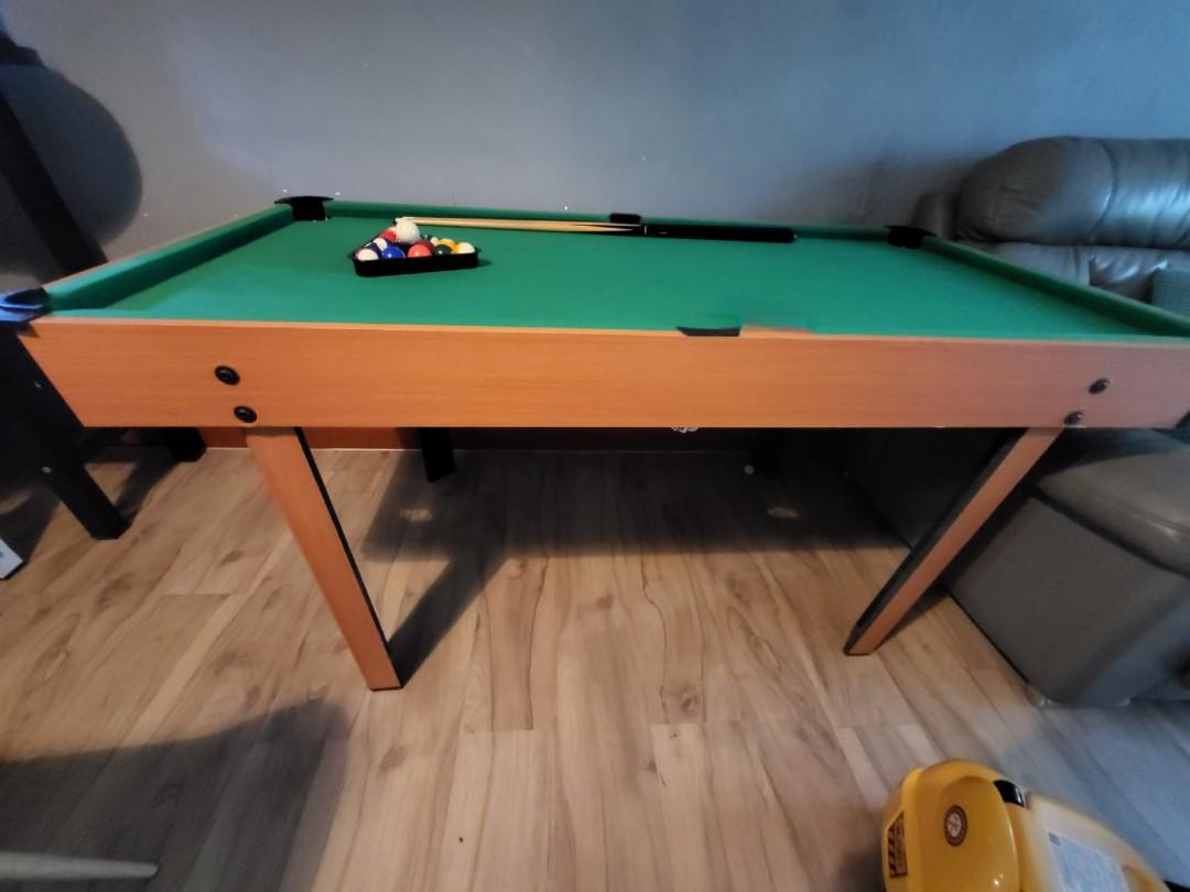 Pool table (Category: Billiards & Bowling) located in Singapore. Submitted by prettystops (Listing ID 1133884852, Image 1). Description: Length - 153cm Width - 77cm Height -77cm letting go asap please.
