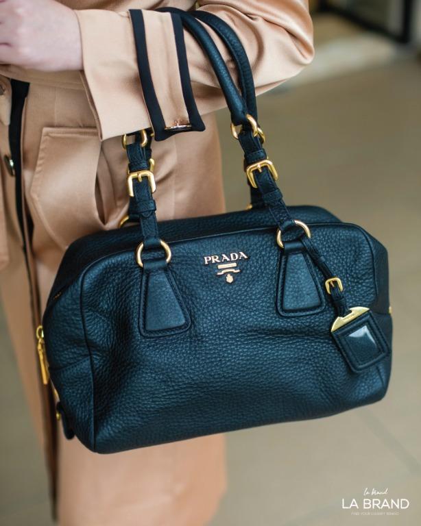 Prada vit daino on sale leather crossbody bag