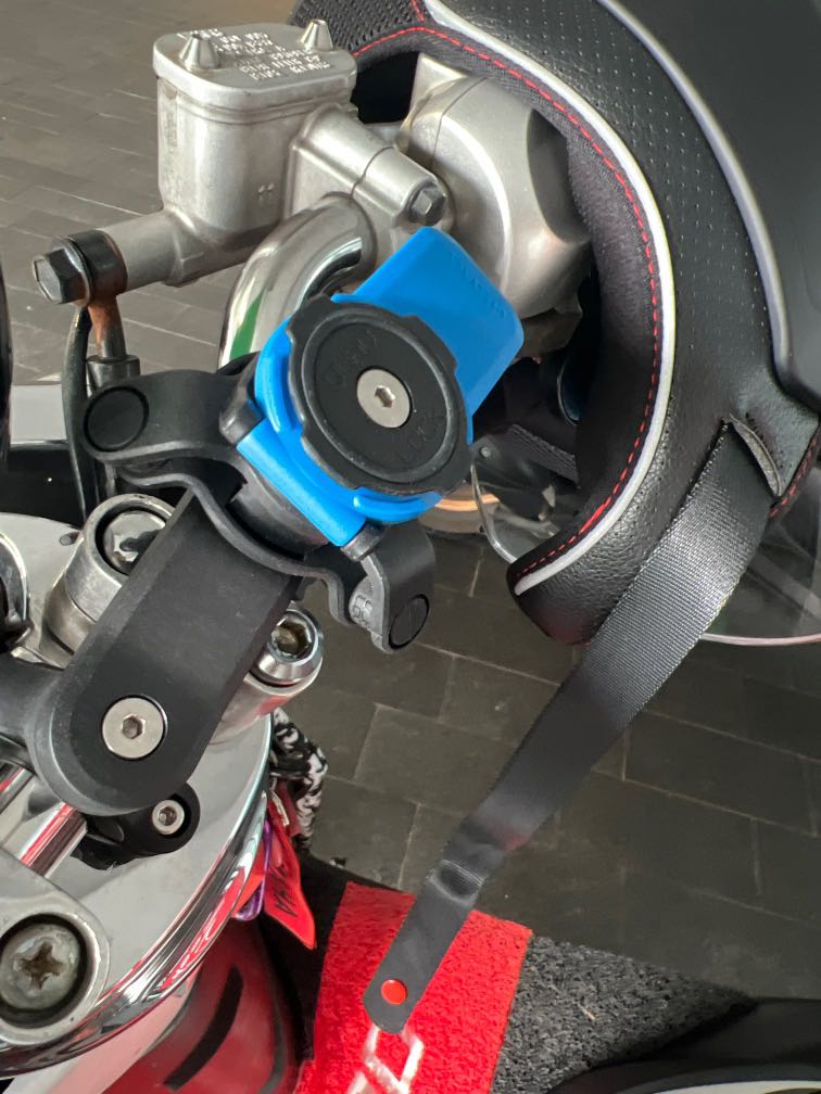 Quad lock + Vibration Dampener, Motorcycles, Motorcycle Accessories on