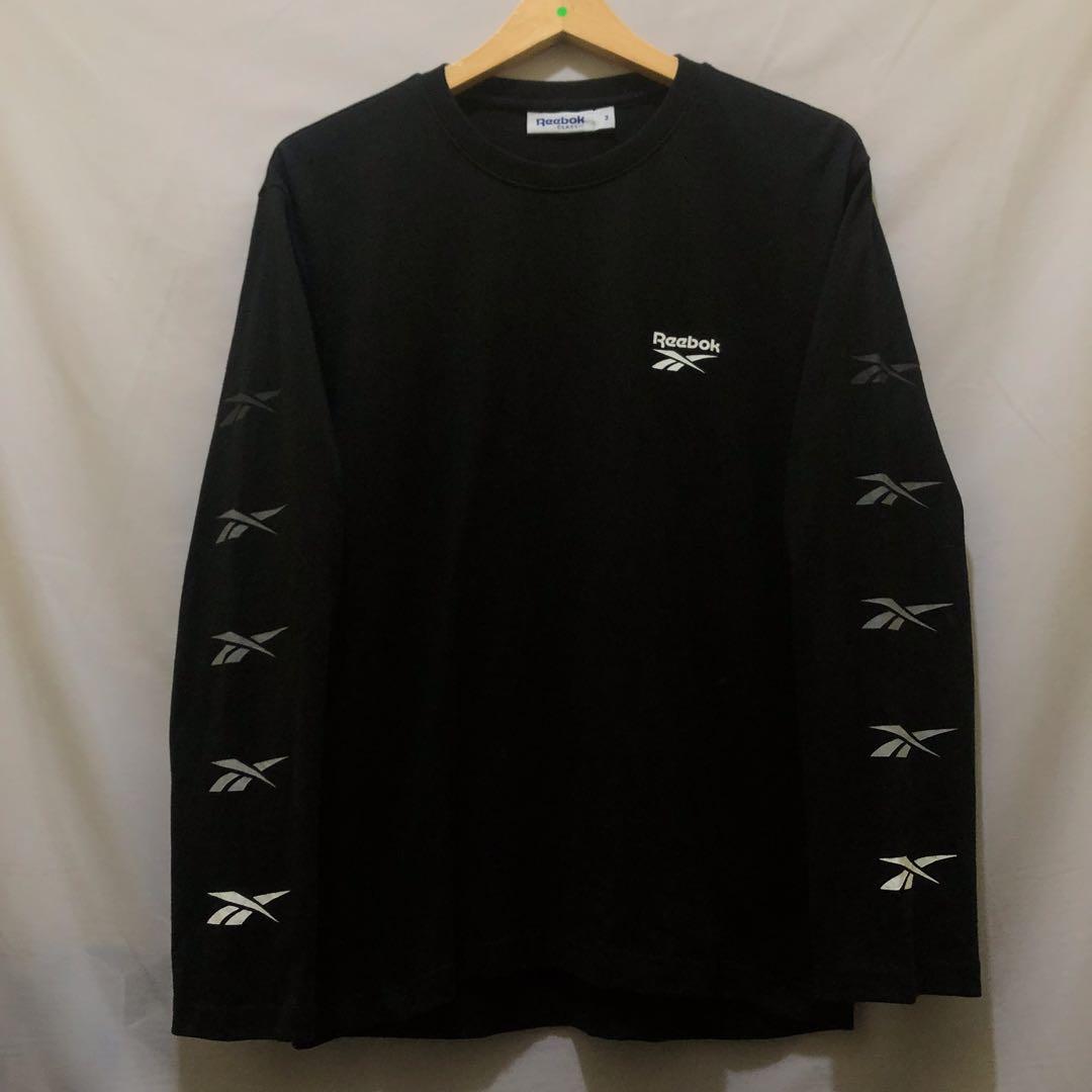 Covernat reebok top