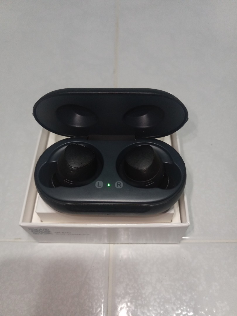 Samsung buds gen 1 deals