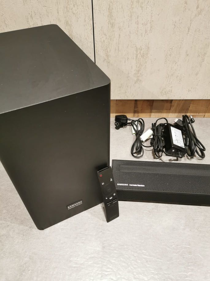 Samsung Harman Kardon Q60R soundbar and sub woofer, Audio, Soundbars, Speakers & Amplifiers on