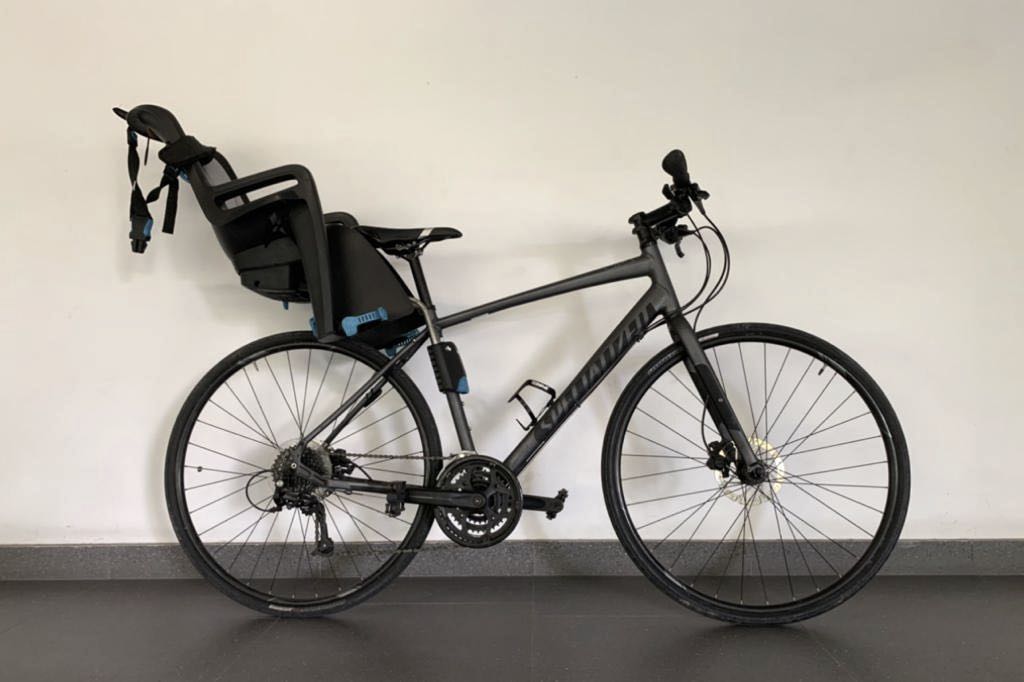 Specialized Hybrid Sirrus bicycle Thule child seat sold Sports