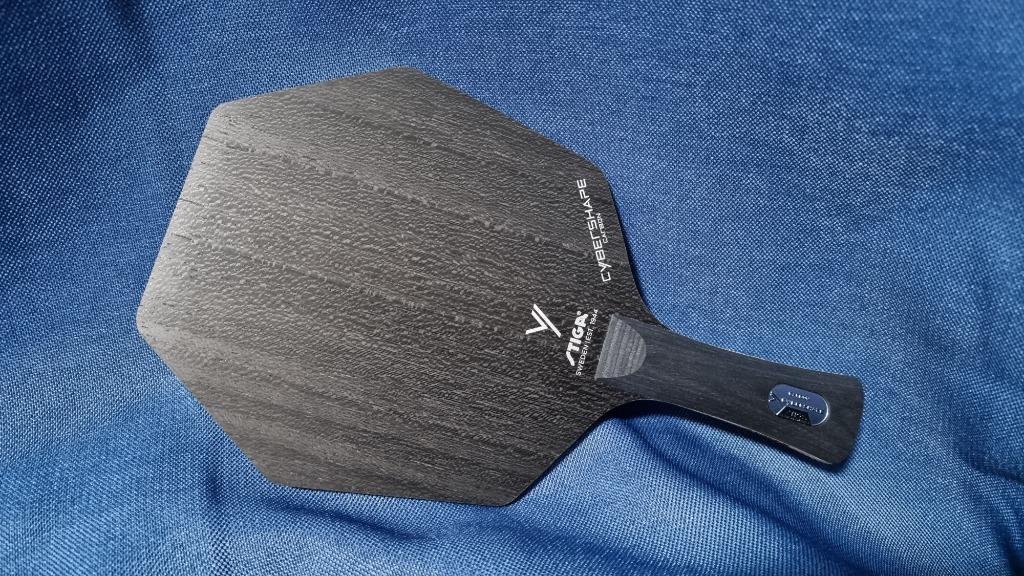 Stiga Cybershape Carbon (FL) Table Tennis Blade, Sports Equipment