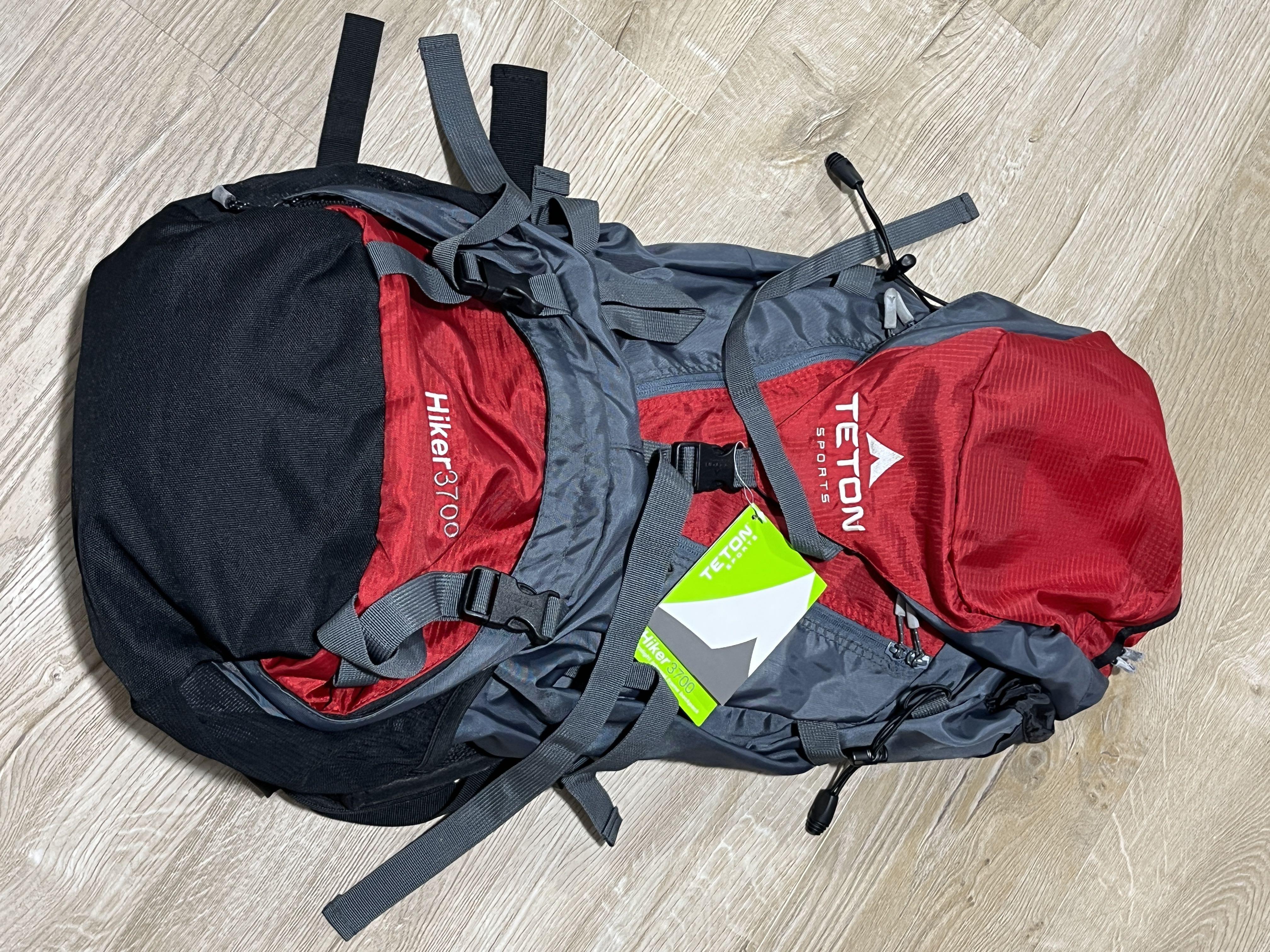 Teton sports hiker 3700 backpack top