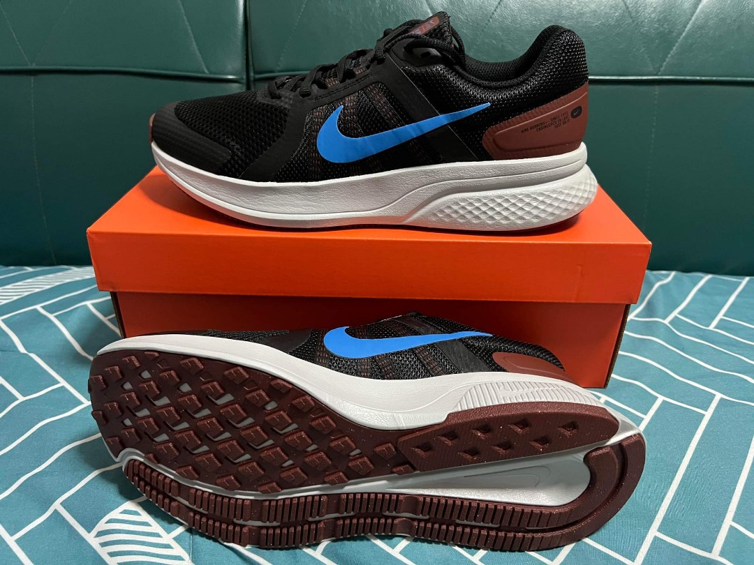 US 9 Nike Run Swift 2 - Men's Road Running Shoes, Men's Fashion, Footwear,  Sneakers on Carousell