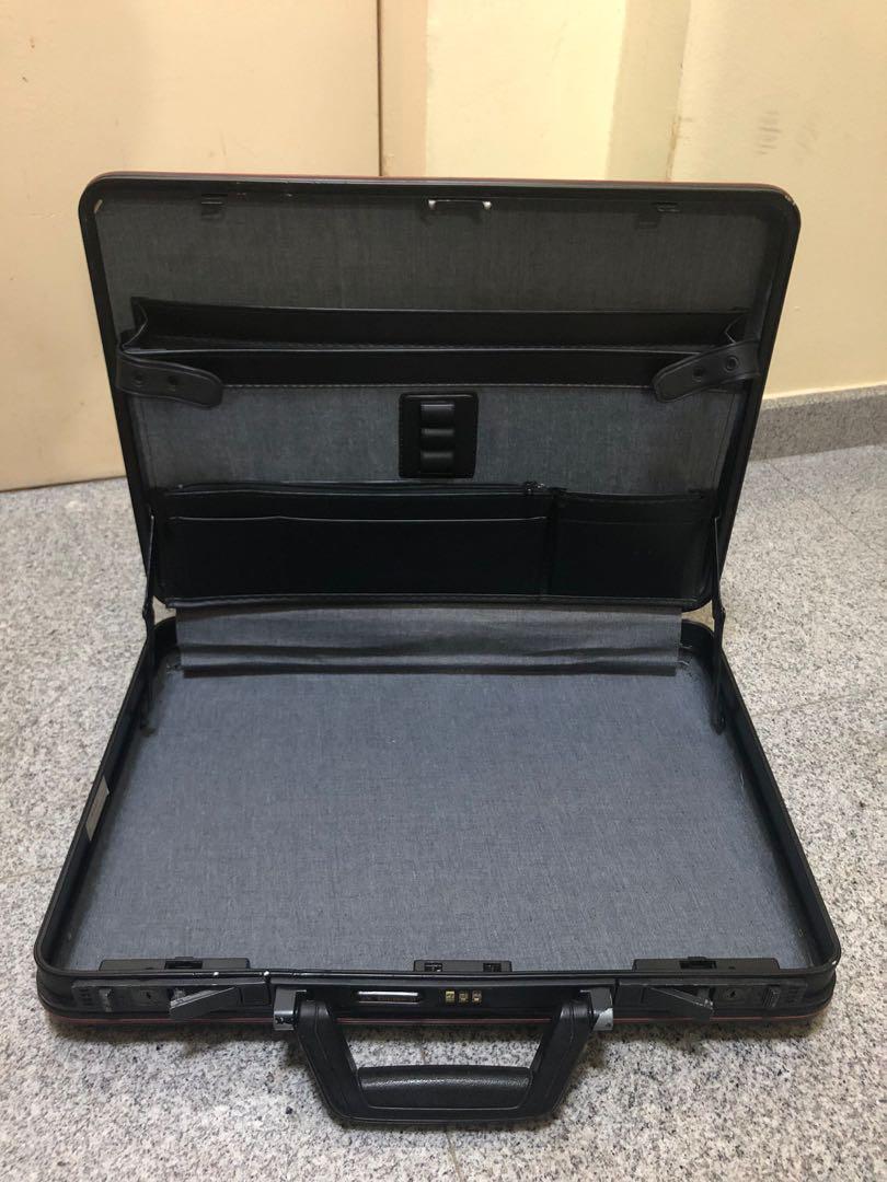 Diplomat briefcase price outlet